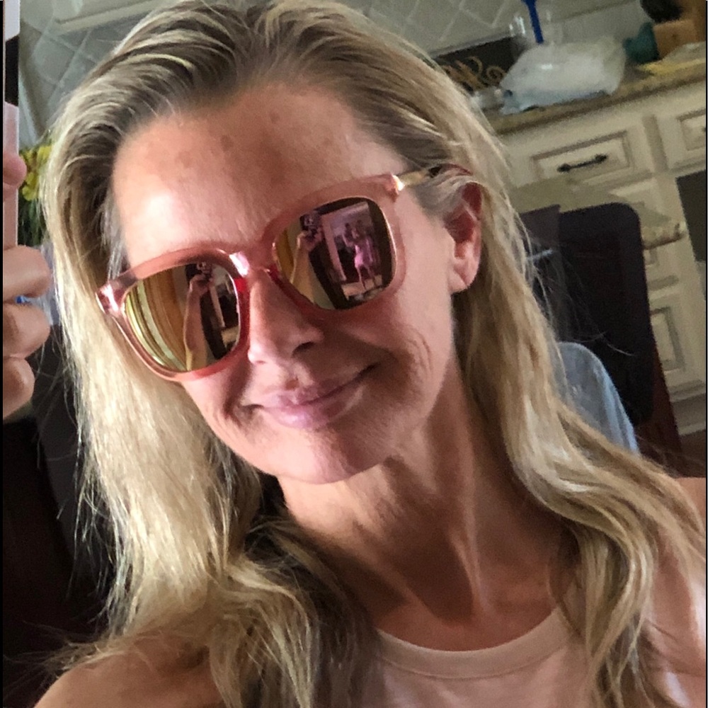 NEW Pink & Mirror Lense Sunglasses UV Protection - Picture 7 of 8